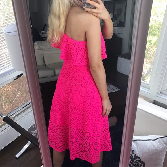 Size 0 🌸 LILLY PULITZER NEON PINK DRESS! 🌸 - Picture 3 of 8